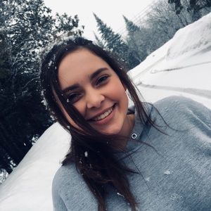 Meet your Posher, Michaella